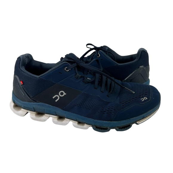 On Running Shoes On Cloud Cloudtec Mens Mesh Running Shoes Helion